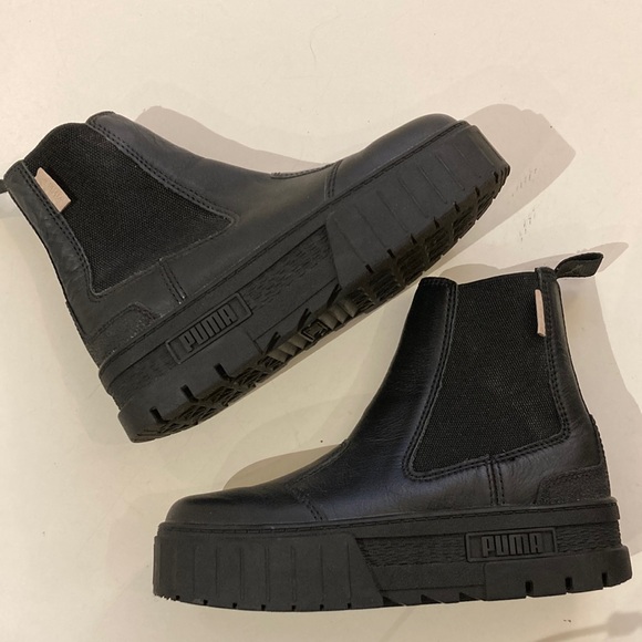 Women's Black Leather Ankle Boots - Picture 1 of 12